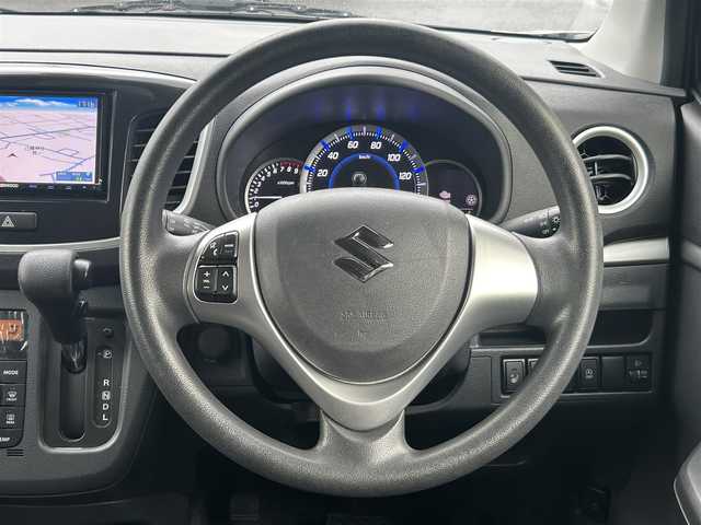 スズキ ワゴンＲ FX－LTD 大阪府 2016(平28)年 3万km クリスタルホワイトP ナビ　/フルセグ　/Ｂｌｕｅｔｏｏｔｈ　/バックカメラ　/シートヒーター　/ＥＴＣ　/衝突軽減ブレーキ　/ステアリングスイッチ　/フロアーマット　/サイドバイザー　/スマートキー