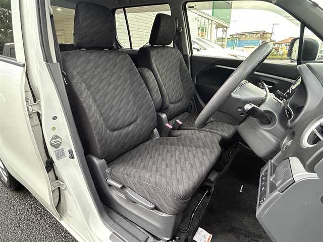 スズキ ワゴンＲ FX－LTD 大阪府 2016(平28)年 3万km クリスタルホワイトP ナビ　/フルセグ　/Ｂｌｕｅｔｏｏｔｈ　/バックカメラ　/シートヒーター　/ＥＴＣ　/衝突軽減ブレーキ　/ステアリングスイッチ　/フロアーマット　/サイドバイザー　/スマートキー