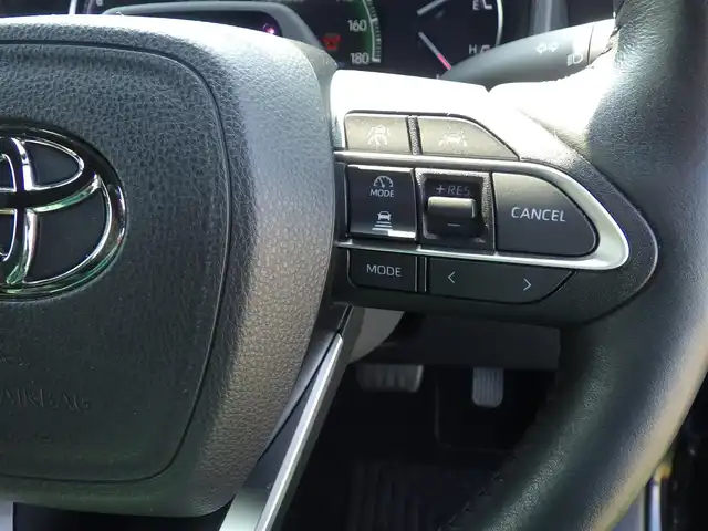 トヨタ ヴォクシー S－Z 千葉県 2022(令4)年 3.7万km スパークリングブラックパールクリスタルシャイン Toyota Safety Sense/・プリクラッシュセーフティ/・レーンディパーチャーアラート/・オートハイビーム/・レーダークルーズコントロール/・ブラインドスポットモニター/両側パワースライドドア/ハーフレザーシート/前席シートヒーター/10.5インチ純正コネクティッドナビ/地デジTV/【DVD/CD再生機能　Bluetooth接続】/バックカメラ/革巻きステアリング/ETC（2.0）/LEDヘッドライト/ウインカーミラー/クリアランスソナー/純正17インチアルミホイル/サイド/カーテンエアバッグ/スマートキー