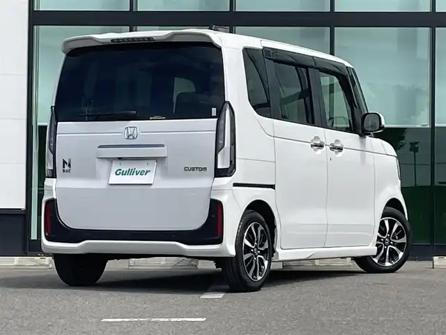 ホンダ Ｎ ＢＯＸ カスタム コーディネートスタイル 和歌山県 2024(令6)年 0.4万km プラチナホワイトパール 純正8インチコネクトナビ（VXM-245ZFEi)/バックカメラ/フルセグTV/BT/レーダークルコン/衝突軽減ブレーキ/レーンキープアシスト/前後コーナーセンサー/オートライト/ドラレコ/ETC/前席シートヒーター/両側パワスラ/ステリモ/オートホールド/LEDヘッドライト/電格ミラー