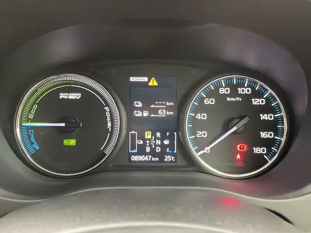 三菱 アウトランダー ＰＨＥＶ G ナビパッケージ 新潟県 2015(平27)年 8.9万km アメジストブラック 純正ディーラーOPナビ/バック/サイドカメラ/フルセグTV/Bluetooth/ETC/クルーズコントロール/電動リアゲート/パドルシフト/革巻きステアリング/ステアリングスイッチ/HIDヘッドライト/オートライト/プッシュスタート/純正フロアマット/スタッドレス付き社外AW積込み/充電ケーブル積込み