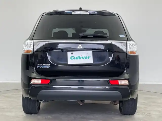 三菱 アウトランダー ＰＨＥＶ G ナビパッケージ 新潟県 2015(平27)年 8.9万km アメジストブラック 純正ディーラーOPナビ/バック/サイドカメラ/フルセグTV/Bluetooth/ETC/クルーズコントロール/電動リアゲート/パドルシフト/革巻きステアリング/ステアリングスイッチ/HIDヘッドライト/オートライト/プッシュスタート/純正フロアマット/スタッドレス付き社外AW積込み/充電ケーブル積込み
