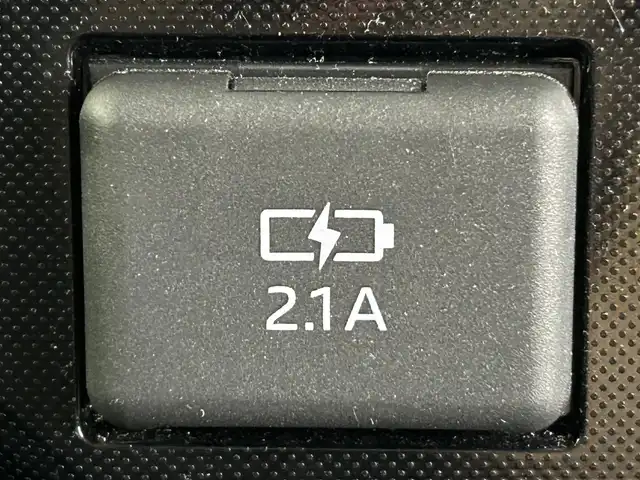 トヨタ ルーミー G 道央・札幌 2020(令2)年 0.9万km ブライトシルバーM ・4WD/・寒冷地仕様/・スマートアシスト/・衝突被害軽減ブレーキ/・レーンキープアシスト/・純正オーディオ/・CD/FM/AUX/USB/・両側パワースライドドア/・ドアロック連動ミラー/・アイドリングストップ/・コーナーセンサー/・横滑り防止装置/・オートライト/・オートエアコン/・プッシュスタート/・スマートキー/・LEDヘッドライト