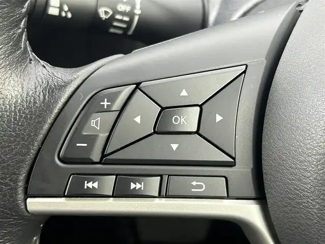 日産 セレナ ハイウェイスター V 大阪府 2020(令2)年 1.9万km ブリリアントホワイトパール セーフティパックB/　・SRSカーテンエアバッグシステム/　・サイドエアバッグシステム/　・踏み間違い衝突防止アシスト/　・インテリジェント パーキングアシスト/　・進入禁止標識検知/　・インテリジェント ルームミラー/　・電動パーキングブレーキ/　・オートブレーキホールド/　・プロパイロット/　・インテリジェント LI（車線逸脱防止支援システム）/純正SDナビ【CD/DVD/Bluetooth/フルセグ】/全方位カメラ/両側パワースライド/ブラインドスポットモニター/サイドバイザー/フロアマット/LEDヘッドライト/コーナーセンサー