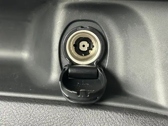 日産 セレナ ハイウェイスター V 大阪府 2020(令2)年 1.9万km ブリリアントホワイトパール セーフティパックB/　・SRSカーテンエアバッグシステム/　・サイドエアバッグシステム/　・踏み間違い衝突防止アシスト/　・インテリジェント パーキングアシスト/　・進入禁止標識検知/　・インテリジェント ルームミラー/　・電動パーキングブレーキ/　・オートブレーキホールド/　・プロパイロット/　・インテリジェント LI（車線逸脱防止支援システム）/純正SDナビ【CD/DVD/Bluetooth/フルセグ】/全方位カメラ/両側パワースライド/ブラインドスポットモニター/サイドバイザー/フロアマット/LEDヘッドライト/コーナーセンサー