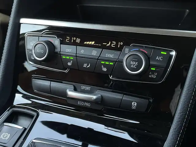 ＢＭＷ ２１８ｄ グランツアラー ラグジュアリー 三重県 2016(平28)年 4.7万km 白 茶革/パワーシート/純正ナビ/シーヒーター/コンフォートアクセス/Ｂカメラ/コーナーセンサー/インテリジェントセーフティー/パワーバックドア/ＥＴＣ/ドラレコ