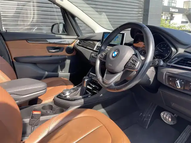 ＢＭＷ ２１８ｄ グランツアラー ラグジュアリー 三重県 2016(平28)年 4.7万km 白 茶革/パワーシート/純正ナビ/シーヒーター/コンフォートアクセス/Ｂカメラ/コーナーセンサー/インテリジェントセーフティー/パワーバックドア/ＥＴＣ/ドラレコ