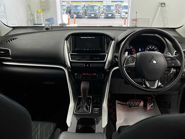 三菱 エクリプス クロス G 福島県 2020(令2)年 1.4万km アメジストブラック /禁煙車//シートヒーター　//社外ナビ　//フルセグＴＶ・CD・DVD・BT//ＨＵＤ//クリアランスソナー//レーダークルーズコントロール//３６０ドラレコ//バックカメラ//オートハイビーム//電動パーキングブレーキ//ステアリングリモコン//ルーフレール//パドルシフト//純正LEDライト//保証書