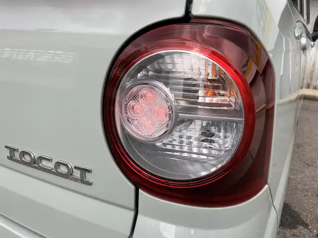 ダイハツ ミラ トコット X SA Ⅲ 三重県 2019(平31)年 8.4万km セラミックグリーンM スマートアシストIII /　・衝突警報機能(対車両・対歩行者)/　・衝突回避支援ブレーキ機能(対車両・対歩行者)/　・誤発進抑制制御機能(前方・後方)/　・車線逸脱警報機能/　・先行車発進お知らせ機能/　・オートハイビーム/純正オーディオ　/　・Bluetooth/　・CD再生/　・USB/　・AUX/スマートキーx２本/コーナーセンサー/アイドリングストップ/LEDヘッドライト/オートリトラクタブルミラー/ステアリングスイッチ/純正フロアマット/ドアバイザー/ライトレベリング/プライバシーガラス/ルーフアンテナ/横滑り防止機能/サイド/カーテンエアバック