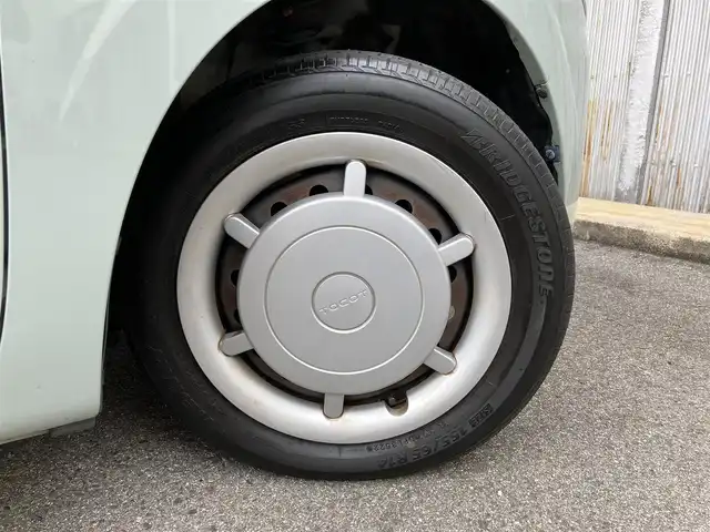 ダイハツ ミラ トコット X SA Ⅲ 三重県 2019(平31)年 8.4万km セラミックグリーンM スマートアシストIII /　・衝突警報機能(対車両・対歩行者)/　・衝突回避支援ブレーキ機能(対車両・対歩行者)/　・誤発進抑制制御機能(前方・後方)/　・車線逸脱警報機能/　・先行車発進お知らせ機能/　・オートハイビーム/純正オーディオ　/　・Bluetooth/　・CD再生/　・USB/　・AUX/スマートキーx２本/コーナーセンサー/アイドリングストップ/LEDヘッドライト/オートリトラクタブルミラー/ステアリングスイッチ/純正フロアマット/ドアバイザー/ライトレベリング/プライバシーガラス/ルーフアンテナ/横滑り防止機能/サイド/カーテンエアバック