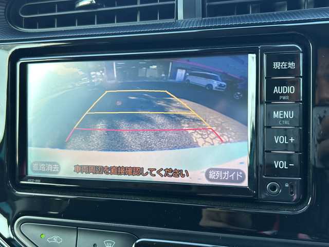 トヨタ アクア S 神奈川県 2018(平30)年 1.9万km クリアエメラルドパールクリスタルシャイン 純正メモリナビ【NSCD-W66】/Bluetooth・CD・SD・TV/スペアキー1本/スマートキー/バックカメラ/ビルトインETC/純正フロアマット/前後コーナーセンサー/プリクラッシュセーフティシステム/レーンディパーチャーアラート/オートマチックハイビーム/先行車発進告知機能/アイドリングストップ/横滑り防止装置/盗難防止装置