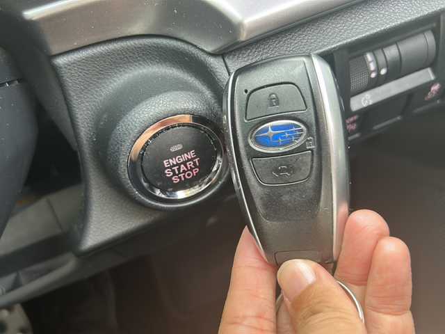 スバル ＸＶ ハイブリッド 2．0e－S アイサイト 沖縄県 2021(令3)年 1.8万km クリスタルホワイトP ワンオーナー/EyeSight機能/コーナーセンサー/社外SDメモリーナビ/フルセグＴＶ/オーディオ（Ｂｌｕｅｔｏｏｔｈ、ＤＶＤ、ＣＤ、ＳＤ）/バック・サイド・フロントカメラ/ステアリングスイッチ/ＬＥＤヘッドライト/ウィンカーミラー/ナビ連動ドライブレコーダー/ＥＴＣ