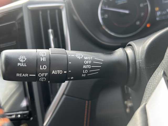 スバル ＸＶ ハイブリッド 2．0e－S アイサイト 沖縄県 2021(令3)年 1.8万km クリスタルホワイトP ワンオーナー/EyeSight機能/コーナーセンサー/社外SDメモリーナビ/フルセグＴＶ/オーディオ（Ｂｌｕｅｔｏｏｔｈ、ＤＶＤ、ＣＤ、ＳＤ）/バック・サイド・フロントカメラ/ステアリングスイッチ/ＬＥＤヘッドライト/ウィンカーミラー/ナビ連動ドライブレコーダー/ＥＴＣ