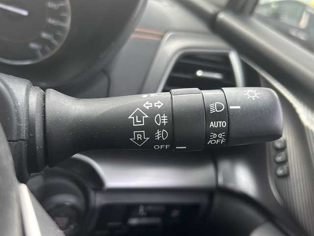 スバル ＸＶ ハイブリッド 2．0e－S アイサイト 沖縄県 2021(令3)年 1.8万km クリスタルホワイトP ワンオーナー/EyeSight機能/コーナーセンサー/社外SDメモリーナビ/フルセグＴＶ/オーディオ（Ｂｌｕｅｔｏｏｔｈ、ＤＶＤ、ＣＤ、ＳＤ）/バック・サイド・フロントカメラ/ステアリングスイッチ/ＬＥＤヘッドライト/ウィンカーミラー/ナビ連動ドライブレコーダー/ＥＴＣ