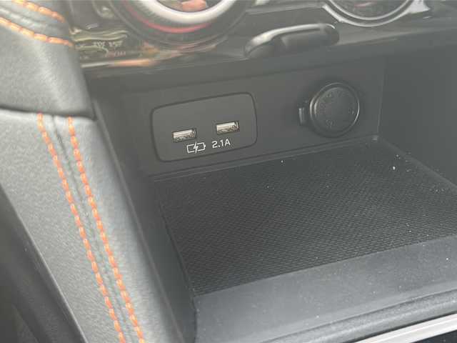 スバル ＸＶ ハイブリッド 2．0e－S アイサイト 沖縄県 2021(令3)年 1.8万km クリスタルホワイトP ワンオーナー/EyeSight機能/コーナーセンサー/社外SDメモリーナビ/フルセグＴＶ/オーディオ（Ｂｌｕｅｔｏｏｔｈ、ＤＶＤ、ＣＤ、ＳＤ）/バック・サイド・フロントカメラ/ステアリングスイッチ/ＬＥＤヘッドライト/ウィンカーミラー/ナビ連動ドライブレコーダー/ＥＴＣ