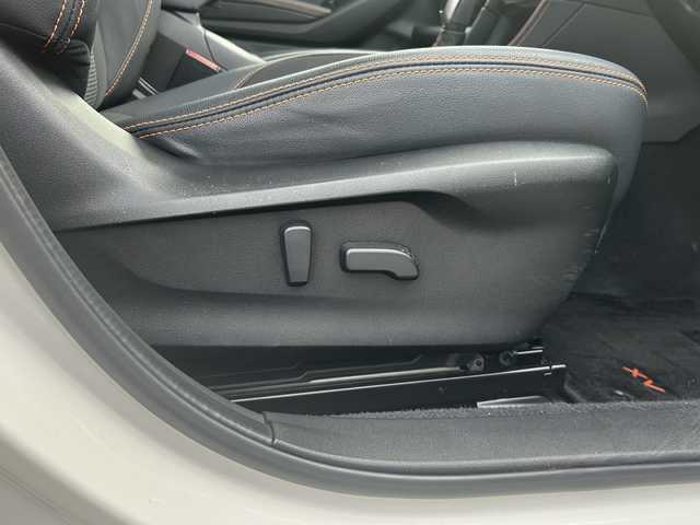 スバル ＸＶ ハイブリッド 2．0e－S アイサイト 沖縄県 2021(令3)年 1.8万km クリスタルホワイトP ワンオーナー/EyeSight機能/コーナーセンサー/社外SDメモリーナビ/フルセグＴＶ/オーディオ（Ｂｌｕｅｔｏｏｔｈ、ＤＶＤ、ＣＤ、ＳＤ）/バック・サイド・フロントカメラ/ステアリングスイッチ/ＬＥＤヘッドライト/ウィンカーミラー/ナビ連動ドライブレコーダー/ＥＴＣ