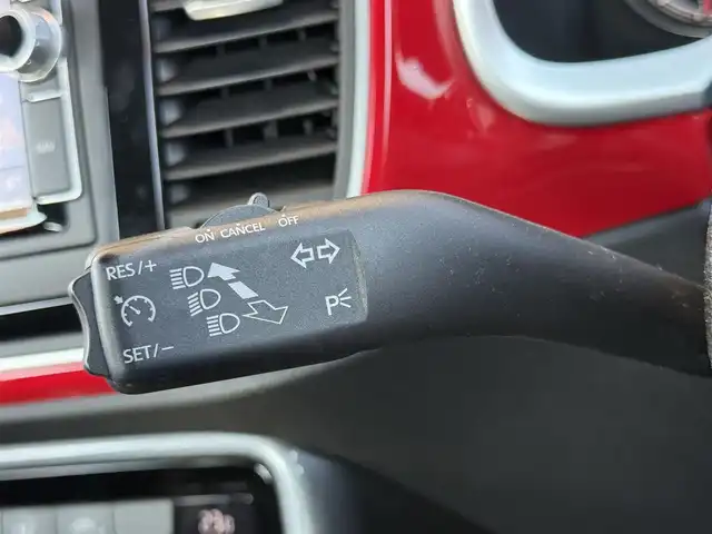 フォルクスワーゲン ザ・ビートル デザインマイスター 滋賀県 2019(平31)年 4.1万km トルネードレッド メーカーナビ/　【AM・FM/USB/Bluetooth/SD】/バックカメラ/ブラインドスポットモニター/LEDヘッドライト/フォグランプ/ETC