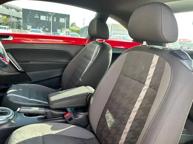 フォルクスワーゲン ザ・ビートル デザインマイスター 富山県 2019(平31)年 4.1万km トルネードレッド 純正メモリナビ/フルセグTV　/Bluetooth接続/AM/FMラジオ/DVD/CD再生/バックカメラ/ドラレコ/クルコン/オートエアコン/ETC/ステアリングリモコン/キセノンヘッドライト/F/Rフォグランプ/横滑り防止/ブレーキアシスト/盗難防止システム