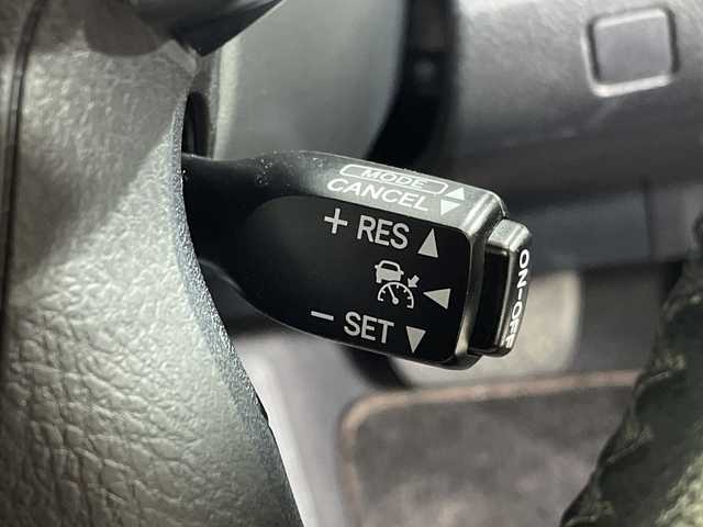 トヨタ クラウン ハイブリッド ロイヤルサルーンG 神奈川県 2013(平25)年 3.1万km ホワイトパールクリスタルシャイン 純正ナビ/バックカメラ/シートヒーター(運転席・助手席)/シートベンチレーション(運転席・助手席)/シートメモリー(運転席)/ETC/前後ドラレコ/デジタルインナーミラー/追従クルーズコントロール/スマートキー/ヘッドライトウォッシャー/革シート/フロアマット/プッシュスタート/オートライト/オートマチックハイビーム/純正16インチAW/電格ミラー/衝突軽減システム/横滑り防止装置