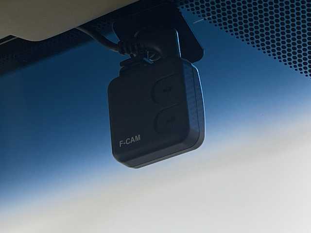 トヨタ クラウン ハイブリッド ロイヤルサルーンG 神奈川県 2013(平25)年 3.1万km ホワイトパールクリスタルシャイン 純正ナビ/バックカメラ/シートヒーター(運転席・助手席)/シートベンチレーション(運転席・助手席)/シートメモリー(運転席)/ETC/前後ドラレコ/デジタルインナーミラー/追従クルーズコントロール/スマートキー/ヘッドライトウォッシャー/革シート/フロアマット/プッシュスタート/オートライト/オートマチックハイビーム/純正16インチAW/電格ミラー/衝突軽減システム/横滑り防止装置