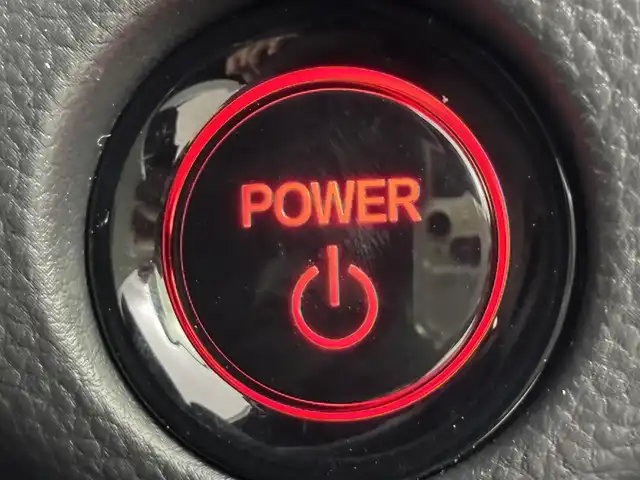 ホンダ ステップワゴン スパーダ eHEV プレミアムライン 福岡県 2025(令7)年 0.1万km プラチナホワイトパール 社外ナビ　/レーダークルーズコントロール　/ＢＳＭ　/衝突軽減　/レーンキープ　/コーナーセンサー　/アクセル踏み間違い防止　/横滑り防止　/パワーバックドア　/シートヒーター　/純正１７インチＡＷ　/Ｗエアコン　/ＬＥＤ/オートライト