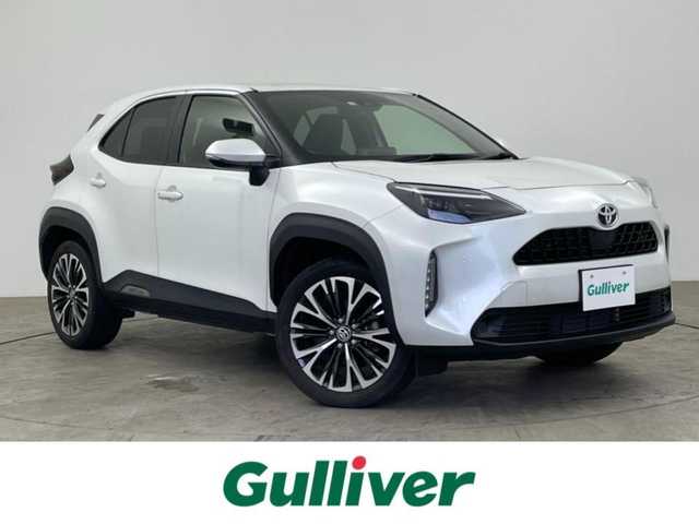 トヨタ ヤリスクロス Z 大分県 2023(令5)年 2.5万km プラチナホワイトパールマイカ 純正ディスプレイオーディオ/ナビ/バックカメラ/トヨタセーフティセンス/ハーフレザーシート/LEDヘッドライト/前席シートヒーター/ステアリングヒーター/ETC/オート リトラミラー/レーダークルーズコントロール/純正18インチアルミ/社外フロアマット/スペアキー/前後コーナーセンサー