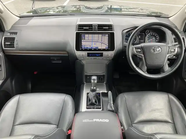 トヨタ ランドクルーザー プラド TX Lパッケージ 鳥取県 2018(平30)年 6.7万km アティチュードブラックマイカ ワンオーナー/４WD・ディーゼルターボ/７人乗り・３列シート/純正9型ナビ/フルセグ/CD/DVD/BT/USB/HDMI/バックカメラ/プリクラッシュセーフティ/レーンキープアシスト/ビルトインETC/黒レザーシート/前席パワーシート/前席シートヒーター/電動格納サードシート/レーダークルーズコントロール/LEDヘットライト/フォグライト/純正19インチアルミホイール/プッシュエンジンスタート/スマートキー×２