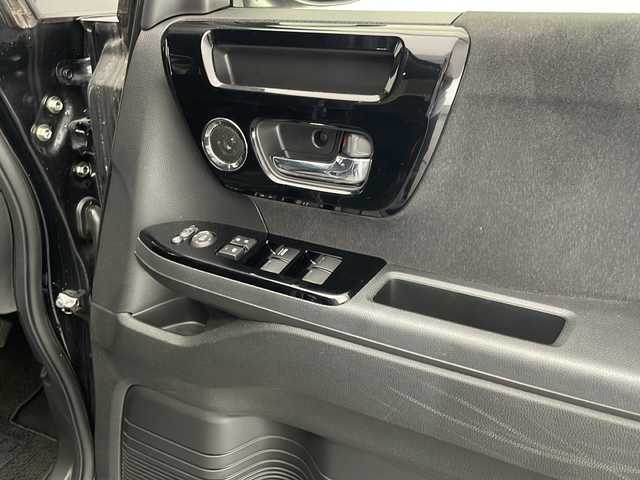 ホンダ Ｎ ＢＯＸ カスタム L 宮崎県 2021(令3)年 1.1万km ミッドナイトブルービームM 禁煙車/ホンダセンシング/純正ナビTV/（Gathers/VXM-214VFM/CD/DVD/Bluetooth/フルセグTV)/純正ドライブレコーダー/純正バックカメラ/純正ビルトインETC/純正LEDオートライト/純正LEDフォグ/純正エアロ/純正ルーフエンドスポイラー/純正14インチアルミ/純正フロアマット/左側電動スライドドア/アダプティブクルーズコントロール/レーンディパーチャーアラート/クリアランスソナー/オートエアコン/前席シートヒーター/スマートキー/プッシュエンジンスタート/新車時保証書