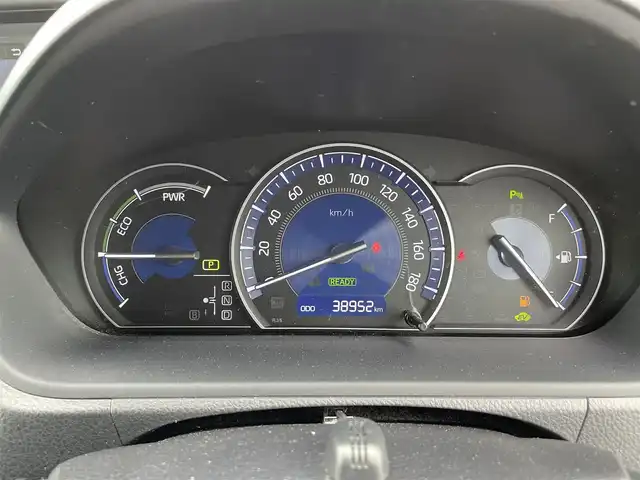 トヨタ エスクァイア ハイブリッド Gi プレミアムパッケージ 熊本県 2019(令1)年 3.9万km ホワイトパールクリスタルシャイン 純正９型ナビ/・AM/FM/CD/DVD/SD/BT/：フルセグTV/・バックカメラ/トヨタセーフティセンス/・プリクラッシュセーフティ/・レーンディパーチャアラート/・オートマチックハイビーム/・クリアランスソナー/クルーズコントロール/ウッドコンビステアリング/・ステアリングリモコン/・ステアリングヒーター/両側電動ドア/ビルトインＥＴＣ/ハーフレザーシート/・D/Nシートヒーター/前後ドライブレコーダー/LEDヘッドライト/オートライト/フォグランプ/スマートキー/スペアキー/プッシュスタート/純正フロアマット/純正ドアバイザー/純正15インチアルミホイール