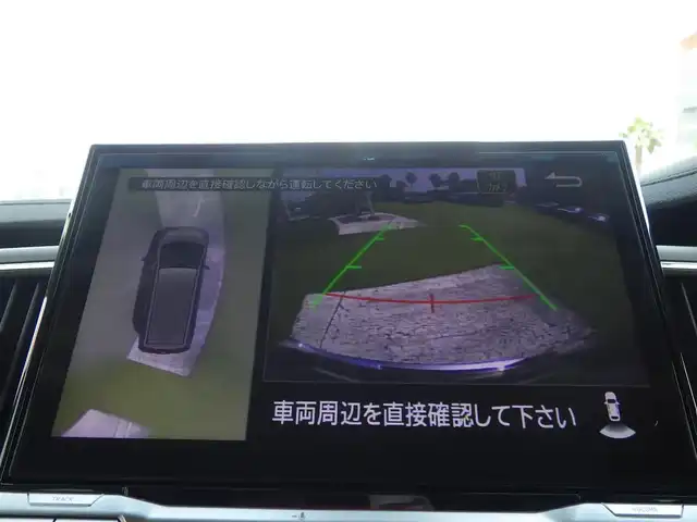 三菱 デリカＤ：５ シャモニー 千葉県 2025(令7)年 0.1万km未満 黒Ⅱ CHAMONIX (7人)　4WD　e-Assist/オリジナルナビ取付パッケージ＋リアモニター取付パッケージ(25/300)　ステップレス　（7人）D:5専用11型ナビゲーション(322/300)　12.8型後席用モニター(143550円)/e-Assist/・衝突被害軽減ブレーキシステム（FCM）/・車線逸脱警報システム（LDW）/・誤発進抑制機能（前進＆後退時）（UMS）/・レーダークルーズコントロールシステム（ACC）/・オートマチックハイビーム[AHB]/エレクトリックテールゲート/両側パワースライドドア/運転席パワーシート/シートヒーター/ハーフレザーシート/純正メモリーナビ/地デジTV/【DVD/CD再生機能　Bluetooth接続】/マルチアラウンドモニター/フリップダウンモニター/革巻きステアリング/ステアリングヒーター/ステアリングスイッチ/パドルシフト/LEDヘッドライト/フォグライト/ウインカーミラー/純正18インチアルミホイル/サイド/カーテン/ニーエアバッグ/キーレスオペレーションシステム