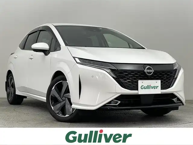 日産 オーラ G FOUR レザーエディション 道央・札幌 2023(令5)年 1.1万km ピュアホワイトパール ・４WD/・寒冷地仕様/・純正ナビ/　BT/USB/HDMI/フルセグ/・アラウンドビューモニター/・デジタルインナーミラー/・純正前後ドライブレコーダー/・エマージェンシーブレーキ/・レーダークルーズコントロール/・レーンキープアシスト/・オートハイビーム/・クリアランスソナー/・レザーシート/・前席シートヒーター/・ステアリングヒーター/・LEDヘッドライト/・フォグライト/・オートライト/・プッシュスタート/・スマートキー/・純正フロアマット/・ドアバイザー/・社外AW付スタッドレス積込(205/50/R17)