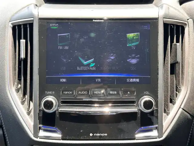 スバル フォレスター プレミアム 宮城県 2018(平30)年 5.5万km クリスタルホワイトP アイサイトセイフティプラス（視界拡張）/・フロントビューモニター/・スマートリヤビューミラー/パワーバックドア/＝＝＝/アイサイトコアテクノロジー/・プリクラッシュブレーキ/・後退時ブレーキアシスト/・AT誤発進抑制制御/・AT誤後進抑制制御/・ツーリングアシスト/・全車速追従機能付クルーズコントロール/・低速クルーズコントロール/・車線逸脱抑制/車線逸脱警報/・ふらつき警報/・先行車発進お知らせ機能/アイサイトセイフティプラス（運転支援）/・スバルリヤビークルディテクション（後側方警戒支援システム）/・アダプティブドライビングビーム/純正8インチナビ（CN-LR840D）/・CD/DVD/・Bluetooth/・フルセグTV/サイドビューモニター/バックカメラ/ETC/ドライブレコーダー/ハーフレザーシート/シートヒーター/パワーシート（運転席メモリー機能付）/革巻きステア/パドルシフト/電動パーキングブレーキ/ブレーキホールド/純正18インチAW/純正フロアマット/ラゲッジマット/W/サイド/カーテンエアバッグ