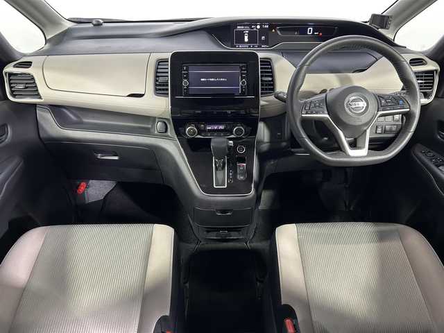 日産 セレナ ハイウェイスター V 大阪府 2019(令1)年 3.1万km ダークメタルグレー/ダイヤモンドブラック ProPILOT 純正ナビ(フルセグ/DVD再生/Bluetooth) 360カメラ ETC 後席モニター 両側パワースライドドア 衝突軽減 レーダーC クリアランスソナー BSM パークアシスト