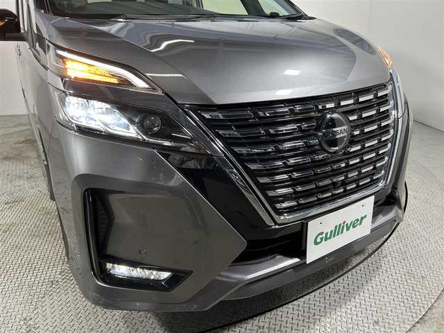 日産 セレナ ハイウェイスター V 大阪府 2019(令1)年 3.1万km ダークメタルグレー/ダイヤモンドブラック ProPILOT 純正ナビ(フルセグ/DVD再生/Bluetooth) 360カメラ ETC 後席モニター 両側パワースライドドア 衝突軽減 レーダーC クリアランスソナー BSM パークアシスト