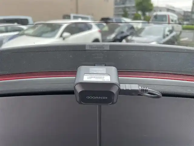メルセデス・ベンツ ＧＬＡ１８０ スポーツ 東京都 2016(平28)年 1.7万km マウンテングレー ワンオーナー/サンルーフ/ターボ/純正HDDナビ/ (フルセグTV/Bluetooth/SD)/バックカメラ/前後ドライブレコーダー/ETC/ハーフレザーシート/D席パワーシート/前席シートヒーター/パワーバックドア/レーダークルーズコントロール/ESP/アクティブブレーキアシスト/アテンションアシスト/ブラインドスポットアシスト/アクティブレーンアシスト/横滑り防止装置/純正18インチアルミホイール/スマートキー/オートライト/純正HIDヘッドライト/パドルシフト/ルーフレール/カーテンエアバック/スペアキー1本/保証書/取扱説明書