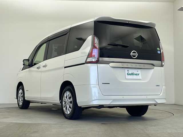 日産 セレナ X VセレクションⅡ 秋田県 2018(平30)年 1.5万km ブリリアントホワイトパール 4WD/純正ナビ/（AM/FM/BT/CD/DVD）/フルセグTV/アラウンドビューモニター/両側パワースライドドア/ドライブレコーダー/コーナーセンサー/パーキングアシスト/衝突被害軽減システム/クルーズコントロール/LEDヘッドライト/オートライト/フォグランプ/ライトレベライザー/インテリジェントキー/プッシュスタート/スペアキー/リアサンシェード/純正フロアマット
