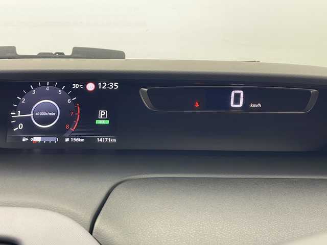 日産 セレナ X VセレクションⅡ 秋田県 2018(平30)年 1.5万km ブリリアントホワイトパール 4WD/純正ナビ/（AM/FM/BT/CD/DVD）/フルセグTV/アラウンドビューモニター/両側パワースライドドア/ドライブレコーダー/コーナーセンサー/パーキングアシスト/衝突被害軽減システム/クルーズコントロール/LEDヘッドライト/オートライト/フォグランプ/ライトレベライザー/インテリジェントキー/プッシュスタート/スペアキー/リアサンシェード/純正フロアマット