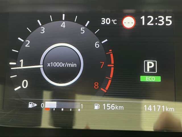 日産 セレナ X VセレクションⅡ 秋田県 2018(平30)年 1.5万km ブリリアントホワイトパール 4WD/純正ナビ/（AM/FM/BT/CD/DVD）/フルセグTV/アラウンドビューモニター/両側パワースライドドア/ドライブレコーダー/コーナーセンサー/パーキングアシスト/衝突被害軽減システム/クルーズコントロール/LEDヘッドライト/オートライト/フォグランプ/ライトレベライザー/インテリジェントキー/プッシュスタート/スペアキー/リアサンシェード/純正フロアマット