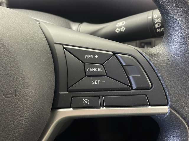 日産 セレナ X VセレクションⅡ 秋田県 2018(平30)年 1.5万km ブリリアントホワイトパール 4WD/純正ナビ/（AM/FM/BT/CD/DVD）/フルセグTV/アラウンドビューモニター/両側パワースライドドア/ドライブレコーダー/コーナーセンサー/パーキングアシスト/衝突被害軽減システム/クルーズコントロール/LEDヘッドライト/オートライト/フォグランプ/ライトレベライザー/インテリジェントキー/プッシュスタート/スペアキー/リアサンシェード/純正フロアマット