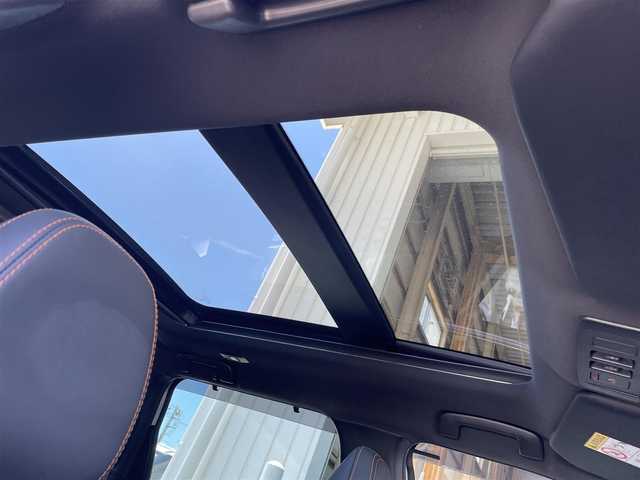 三菱 アウトランダー ＰＨＥＶ P 東京都 2022(令4)年 2.3万km スターリングシルバーM パノラマサンルーフ/純正ナビ/マルチアラウンドモニター/衝突被害軽減/後側方車両検知警報/マイパイロット/シートヒーター/パワーシート/パワーバックドア/ETC/ドライブレコーダー/ワイヤレス充電器