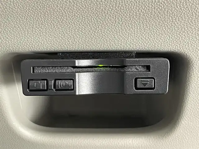 ダイハツ キャスト スタイル G SAⅡ 愛知県 2015(平27)年 6.1万km ファイアークォーツレッドM 社外ナビ　バックカメラ　禁煙車　フルセグＴＶ　Ｂｌｕｅｔｏｏｔｈ　ＥＴＣ　ツートンカラー　スマアシII　衝突軽減装置　エコアイドル　プッシュスタート　オートライト　フォグランプ　純正フロアマット
