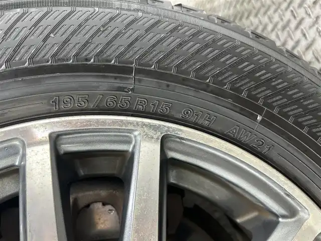 トヨタ エスクァイア ハイブリッド Gi 大阪府 2016(平28)年 4.8万km ホワイトパールクリスタルシャイン 純正10incナビTV バックカメラ 12.1incフリップダウンモニター 黒革シート シートヒーター クルーズコントロール 衝突軽減ブレーキ レーンアシスト オートハイビーム 両側パワースライドドア ドライブレコーダー ETC