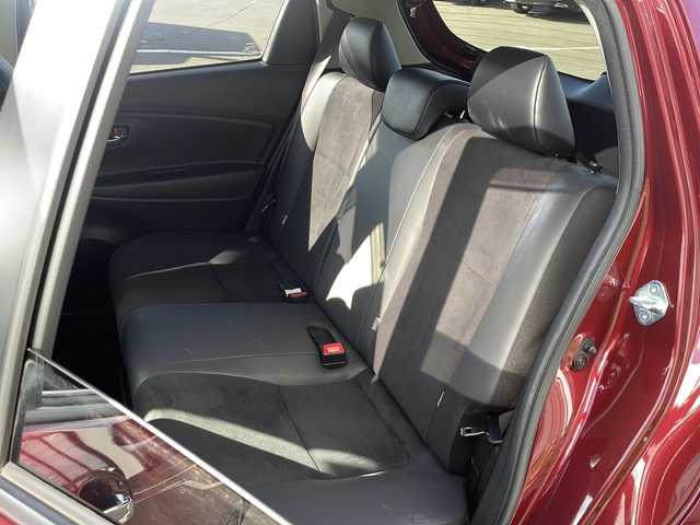 トヨタ ヴィッツ F アミー 道東・釧路十勝 2018(平30)年 6.2万km ダークレッドマイカメタリック ・４WD/・社外SDナビ/（フルセグ・DVD・CD・Bluetooth・ラジオ）/・バックカメラ/・スマートキー/・プッシュスタート/・社外前後ドライブレコーダー/・ステアリングスイッチ/・Toyota Safety Sense/・プリクラッシュセーフティ/・レーンディパーチャーアラート/・オートハイビーム/・フォグライト/・ウインカーミラー/・社外14インチアルミホイール/・保証書/・取扱説明書