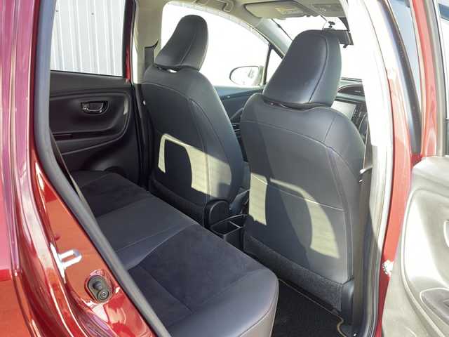 トヨタ ヴィッツ F アミー 道東・釧路十勝 2018(平30)年 6.2万km ダークレッドマイカメタリック ・４WD/・社外SDナビ/（フルセグ・DVD・CD・Bluetooth・ラジオ）/・バックカメラ/・スマートキー/・プッシュスタート/・社外前後ドライブレコーダー/・ステアリングスイッチ/・Toyota Safety Sense/・プリクラッシュセーフティ/・レーンディパーチャーアラート/・オートハイビーム/・フォグライト/・ウインカーミラー/・社外14インチアルミホイール/・保証書/・取扱説明書