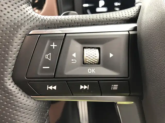 三菱 アウトランダー ＰＨＥＶ P エグゼクティブパッケージ 愛知県 2025(令7)年 0.9万km ホワイトダイヤモンド ワンオーナー/マイパイロット/　-レーダークルーズコントロール/純正ディスプレイオーディオ/ ・フルセグTV/ ・BT/ ・Applecarplay/ ・androidauto/ ・HDMI/アラウンドビュー/デジタルインナーミラー/ドラレコ/パワーバックドア/茶革レザーシート/エアシート/シートヒーター/ステアリングヒーター/パドルシフト/LEDヘッドライト/スマートキー×２/純正20インチAW