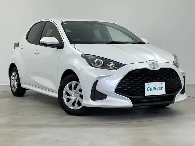 トヨタ ヤリス G 新潟県 2025(令7)年 0.1万km プラチナホワイトパールマイカ ワンオーナー/純正メモリナビ/　フルセグTV/Bluetooth/USB/プリクラッシュセーフティ(PCS)/パーキングサポートブレーキ(PKSB)/ロードサインアシスト(RSA)/レーンディパーチャーアラート(LDA)/クリアランスソナー/バックモニター/ビルトインETC/オートマチックハイビーム/横滑り防止装置/ステアリングスイッチ