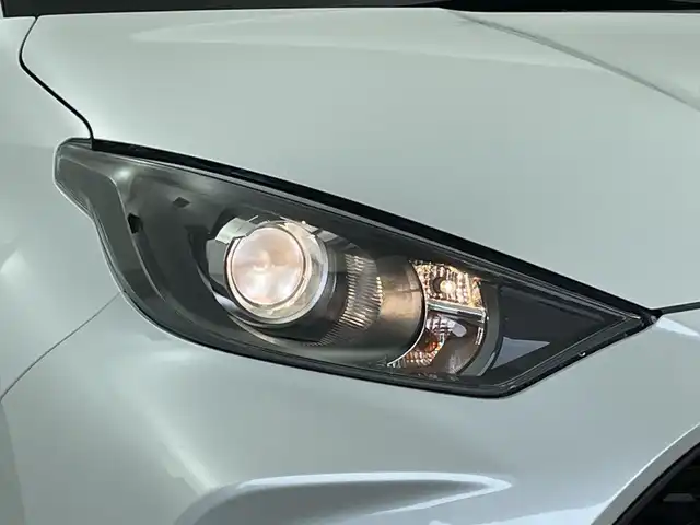 トヨタ ヤリス G 新潟県 2025(令7)年 0.1万km プラチナホワイトパールマイカ ワンオーナー/純正メモリナビ/　フルセグTV/Bluetooth/USB/プリクラッシュセーフティ(PCS)/パーキングサポートブレーキ(PKSB)/ロードサインアシスト(RSA)/レーンディパーチャーアラート(LDA)/クリアランスソナー/バックモニター/ビルトインETC/オートマチックハイビーム/横滑り防止装置/ステアリングスイッチ