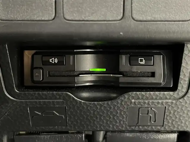 トヨタ タンク カスタムG－T 愛知県 2018(平30)年 7.3万km ブラックマイカメタリック 社外９型ナビ　コンフォートパッケージ　禁煙　バックカメラ　フルセグ　ＤＶＤ　ドラレコ　ＥＴＣ　シートヒーター　衝突軽減　レーンキープ　両側パワスラ　ＬＥＤオートライト　プッシュスタート　スマートキー