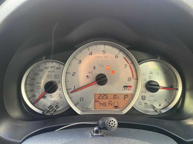 トヨタ ヴィッツ GRスポーツ 福島県 2017(平29)年 7.5万km ルミナスイエロー ワンオーナー/トヨタセーフティー/・レーンキープアシスト/・衝突軽減ブレーキ/・横滑り防止装置/社外SDナビ/（Bluetooth/CD/DVD/SD/USB)/フルセグTV/ハーフレーザー/ETC/純正フロアマット/社外17インチAW/プッシュスタート/スマートキー/スペアキー/LEDヘッドライト/オートライト/フォグランプ/保証書/取扱説明書