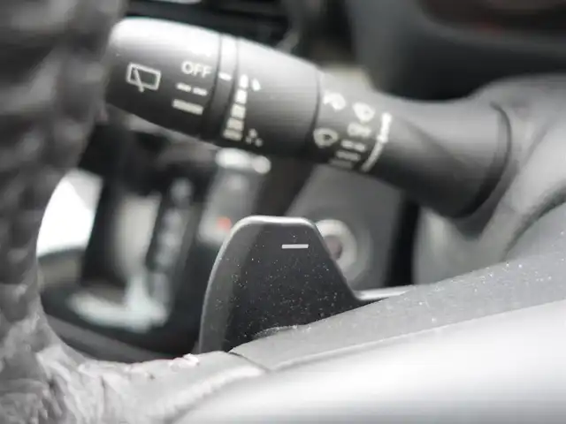 三菱 デリカミニ T プレミアム 静岡県 2023(令5)年 2.3万km アメジストブラック ワンオーナー/禁煙車/両側パワースライドドア/純正ドアバイザー/ゴムマット/パドルシフト/前席シートヒーター/ステアリングヒーター/後席ロールサンシェード/LEDヘッドランプ/オートライト/純正ディーラーナビ/  (MM222D-LM)/　BT/SD/フルセグTV/アラウンドビューモニター/社外前後ドライブレコーダー/　(ZDR045)/純正デジタルルームミラー/ビルトインETC/e-アシスト/　・衝突軽減ブレーキ/　・車線逸脱警報/　・車線逸脱防止支援/　・オートマチックハイビーム/　・マイ-PILOT(レーダークルーズコントロール/車線維持支援機能)/　・先行車発進お知らせ/　・速度標識表示/　・道路標識表示